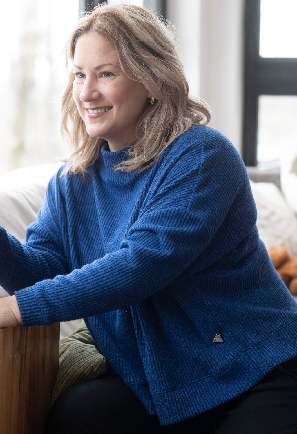 Danie - Chandail ample à manches longues et col montant