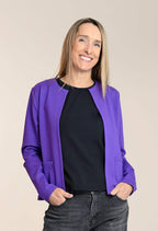 Julia - Short, structured jacket in Ponte de Roma fabric with side pockets 