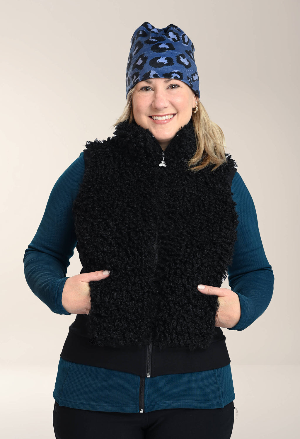 Louise - Three-season toque with feline pattern