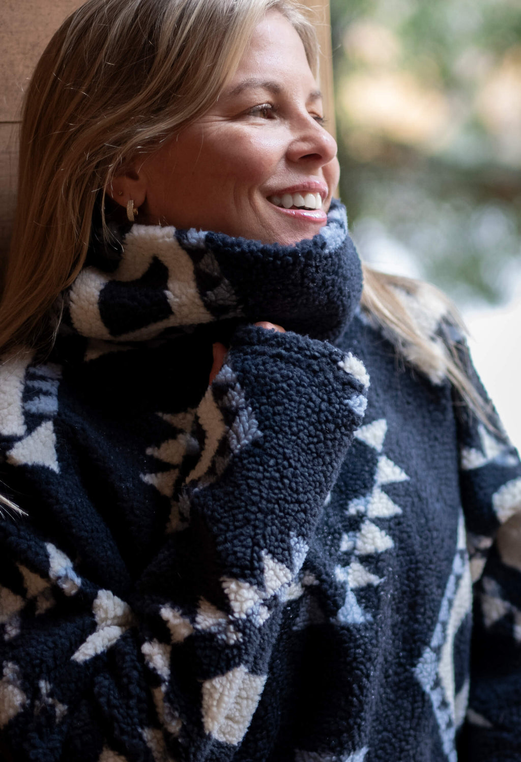 Amethyst - Oversized patterned sherpa fleece sweater