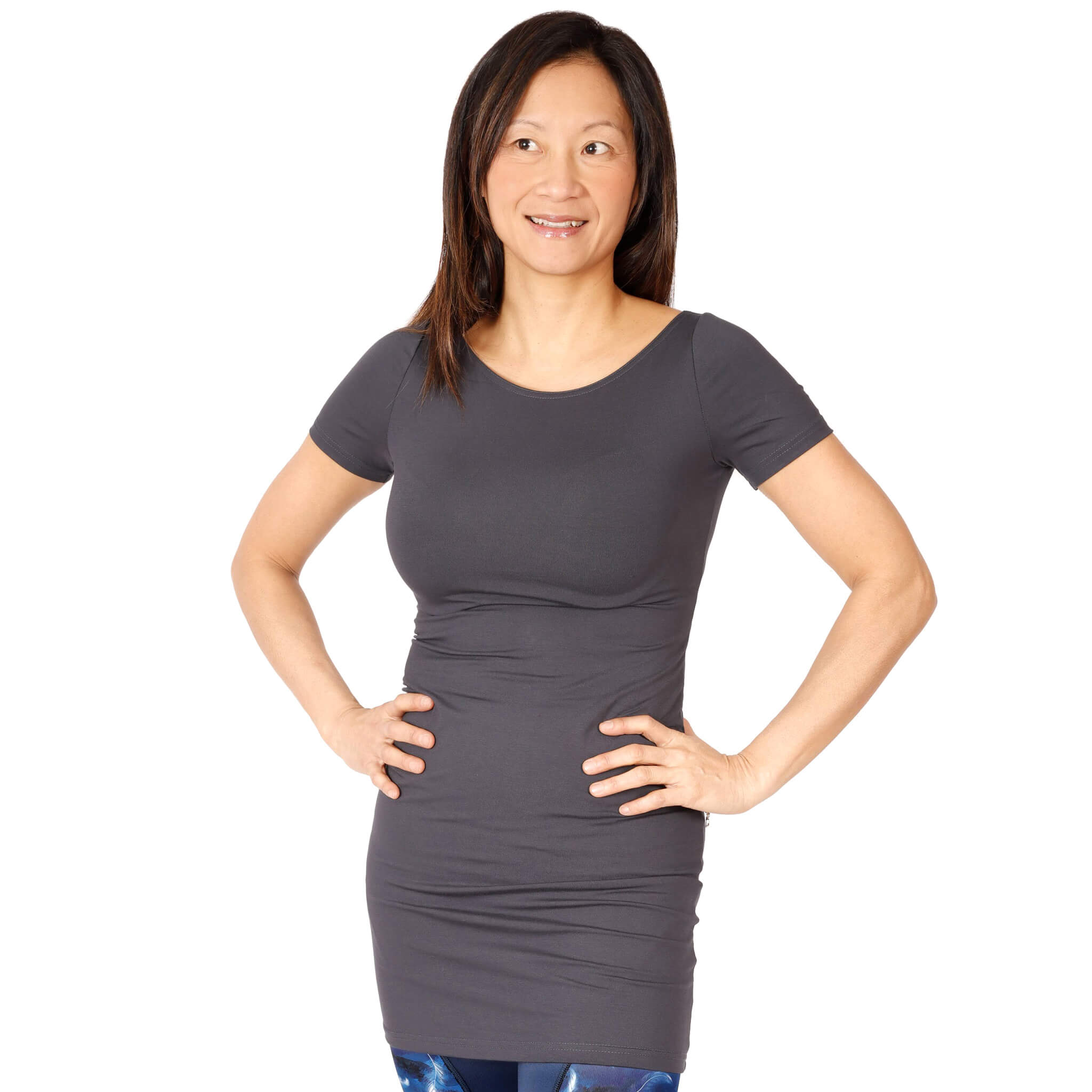 Basic short-sleeved sweater with a round neckline - Mekena