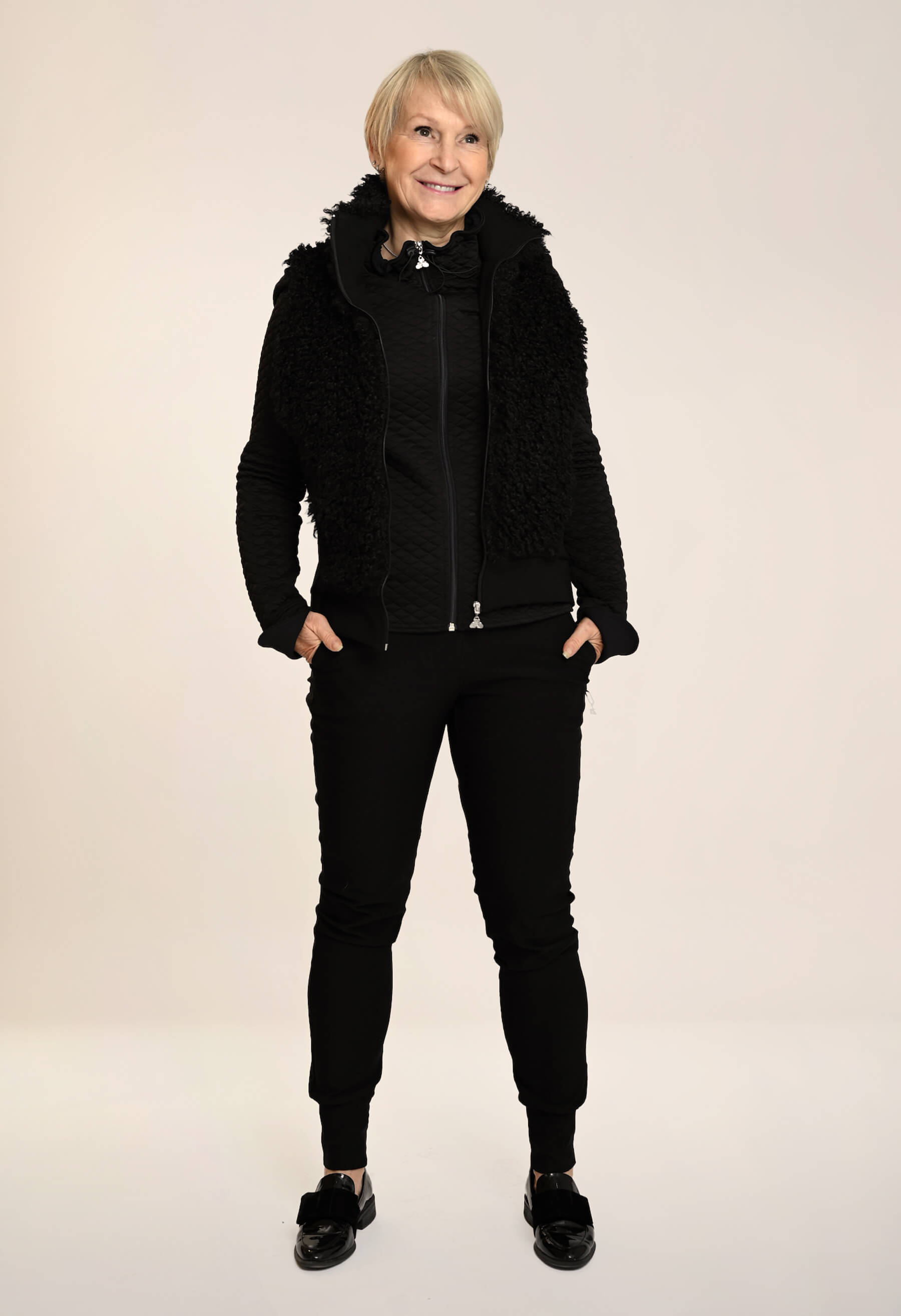 Lolia - Bi-material sleeveless jacket