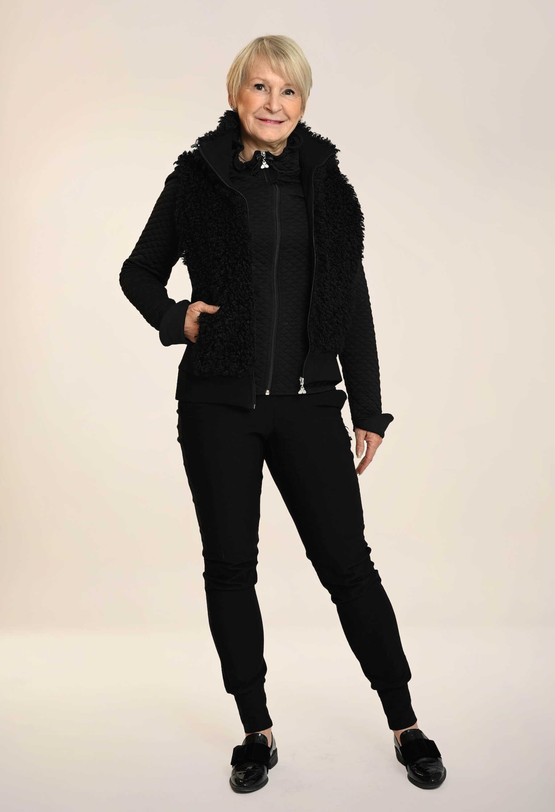 Lolia - Bi-material sleeveless jacket